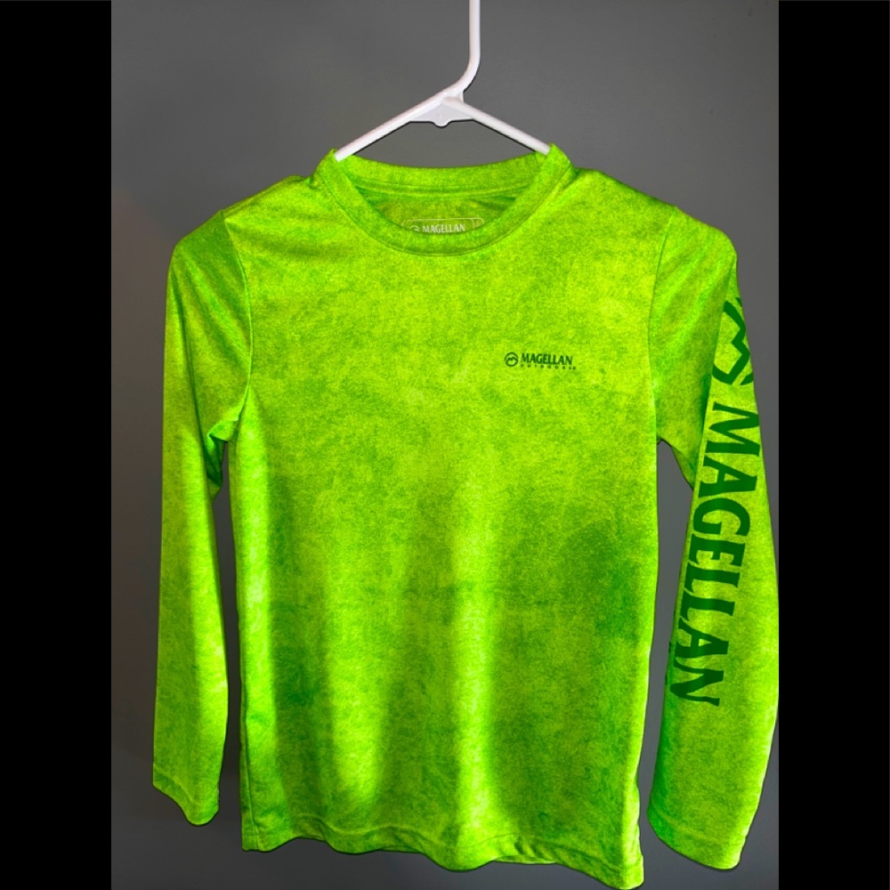 YM Magellan fishing shirt-excellent condition